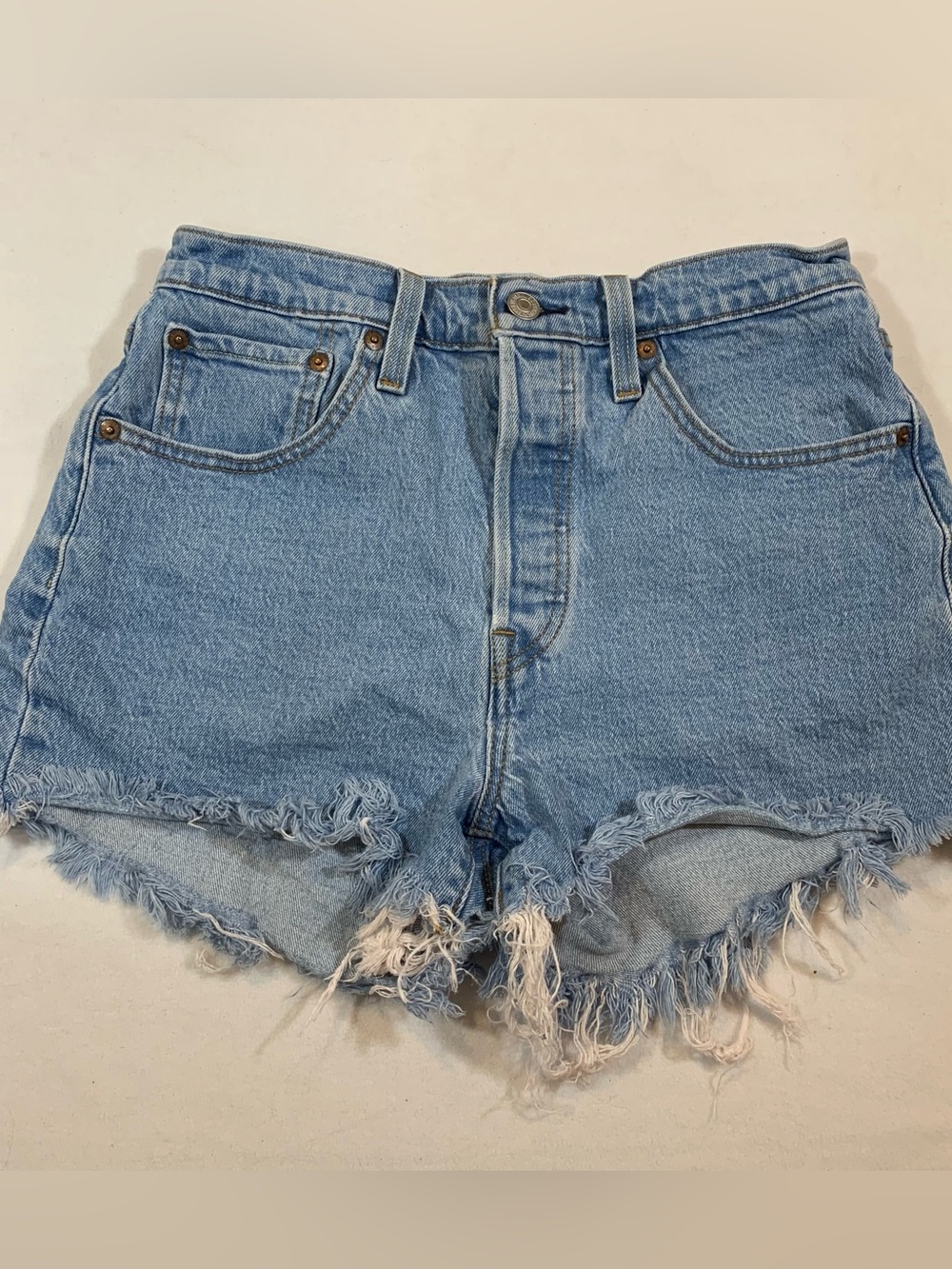Levi Strauss Cutoff Denim 501 Shorts Women's 28 Raw Hem Button Fly Frayed Jean